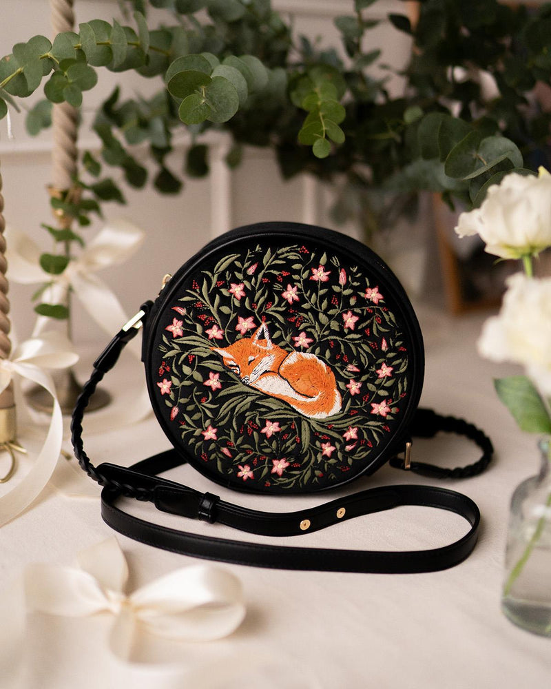 Sleepy Fox Circle Bag