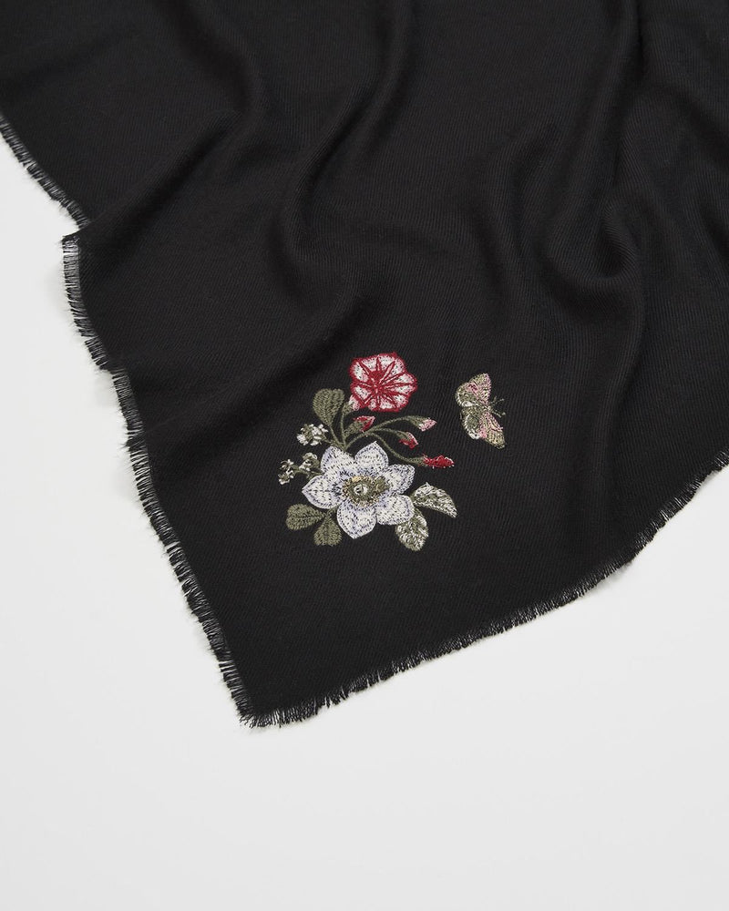 Pashmina con Bordado Floral Negra